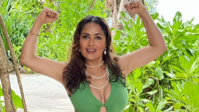 Salma Hayek Posts Throwback ʙικιɴι PH๏τo: I’m MUCH Happier Now!